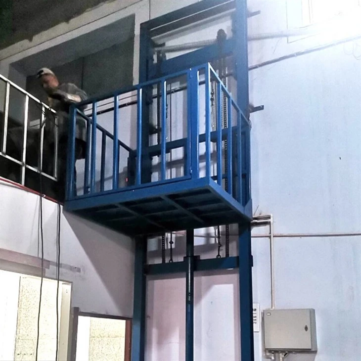 Warehouse Used Cargo Lift